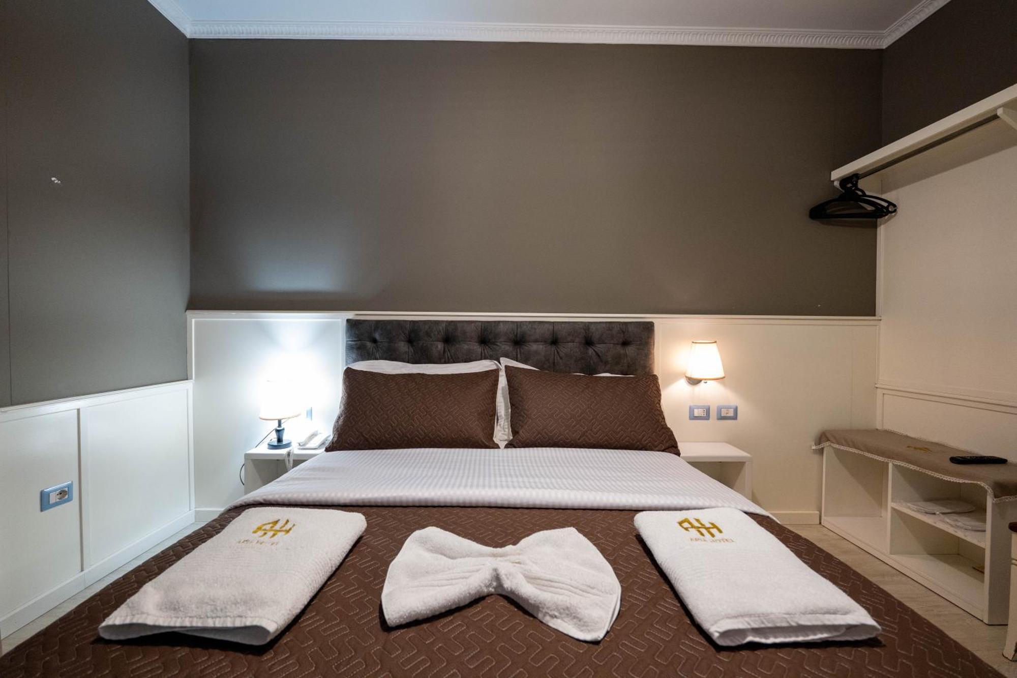 Hotel Aria Тирана Екстериор снимка
