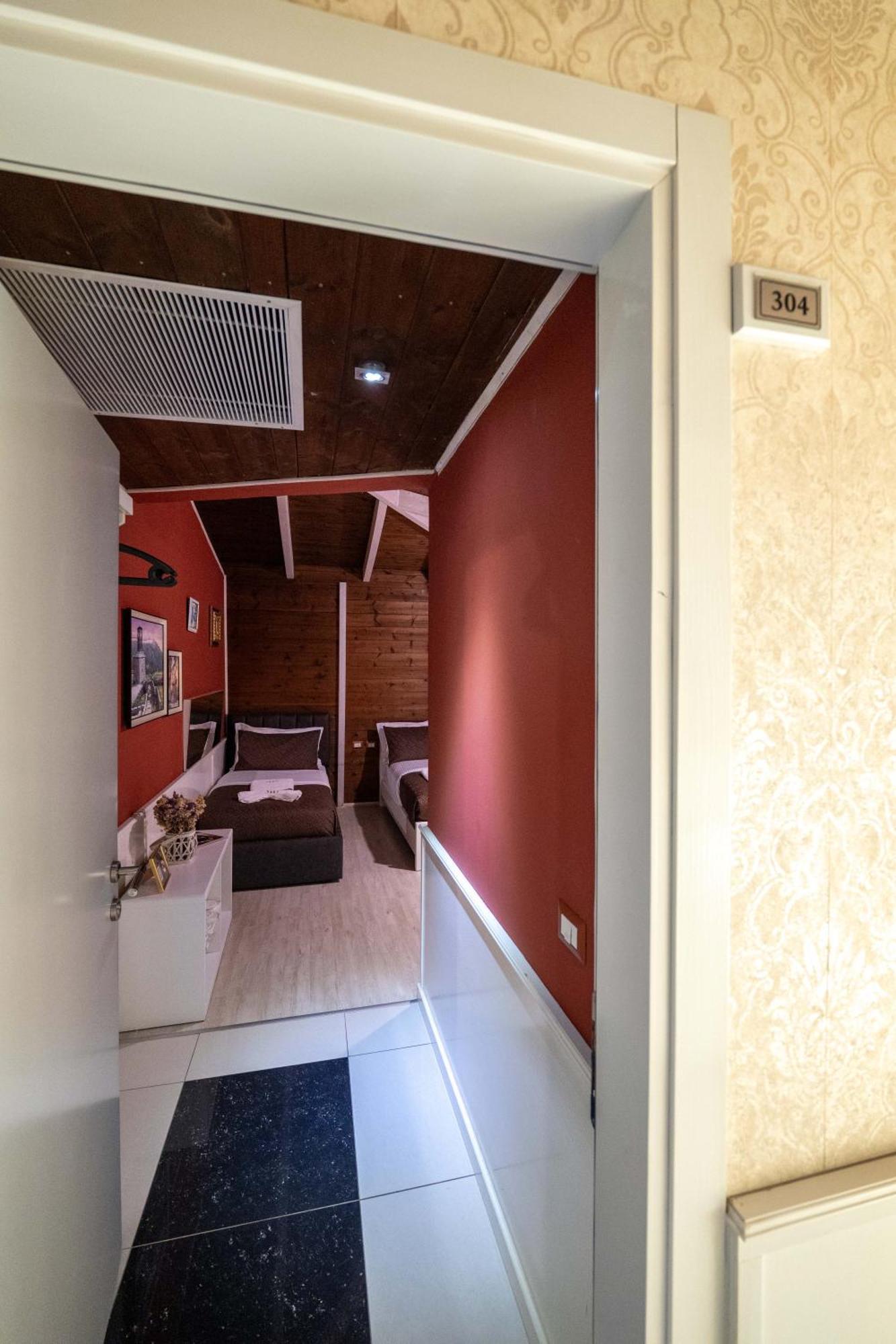 Hotel Aria Тирана Екстериор снимка