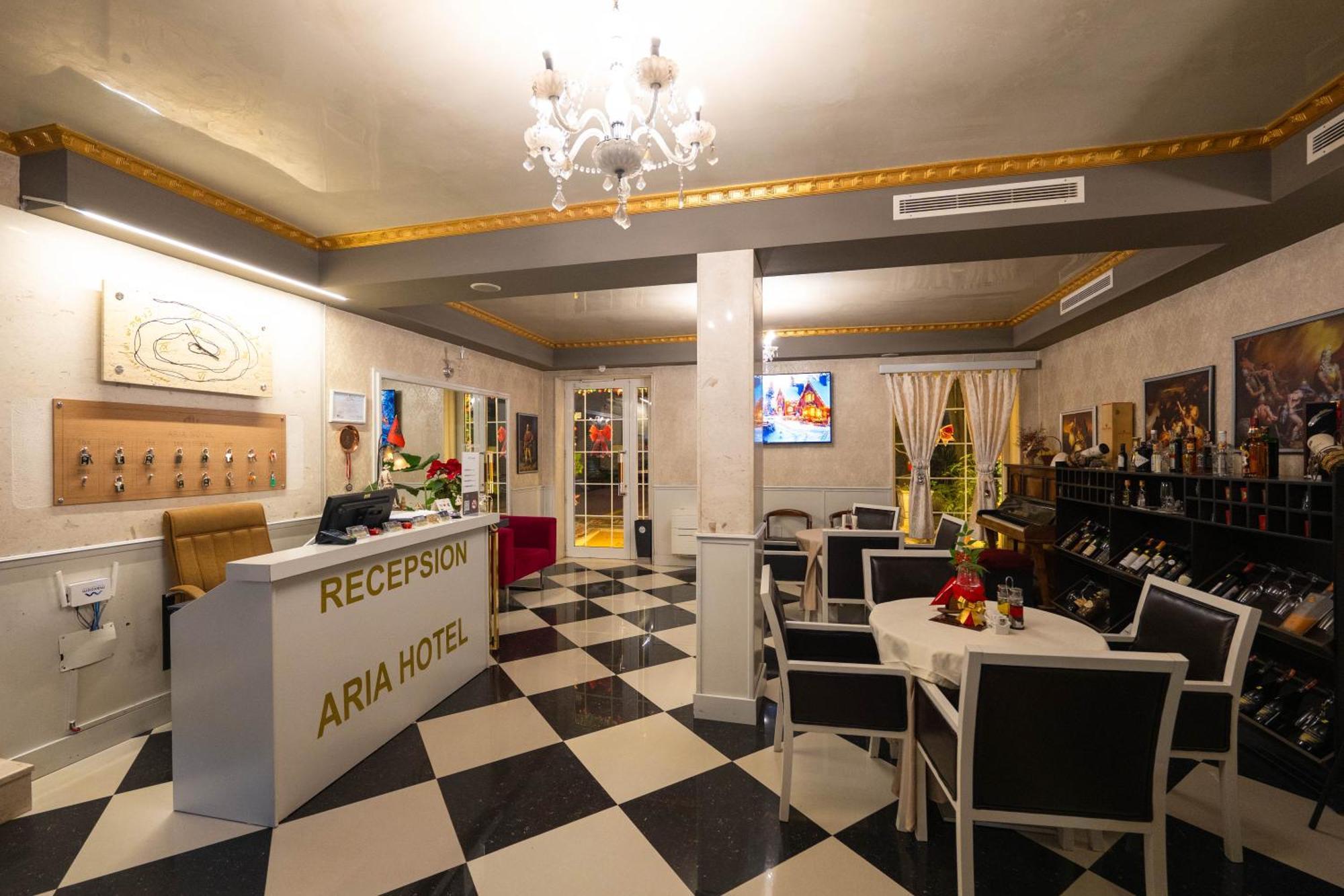 Hotel Aria Тирана Екстериор снимка