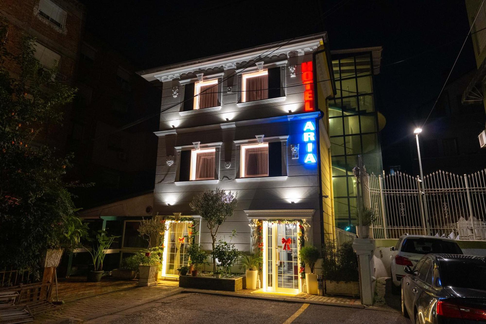 Hotel Aria Тирана Екстериор снимка